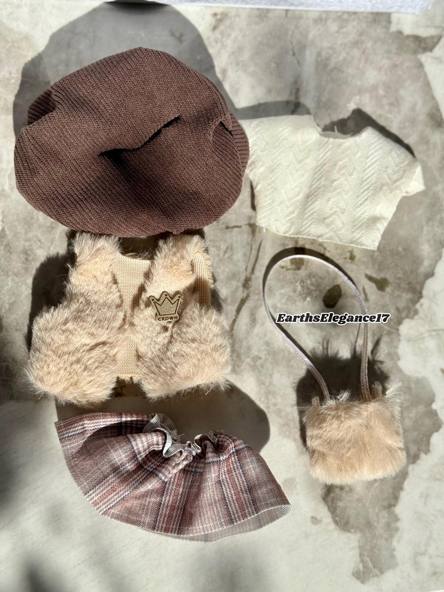 Handmade Chic Labubu Couture 5-Piece Faux Fur & Checkered Outfit for Have A Seat Macaron Labubu Dolls| Labubu Lady Dresses|Labubu Outfits