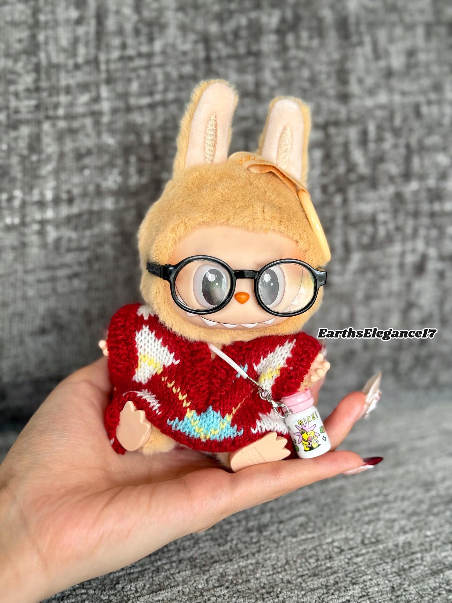 Handmade Knit Labubu Sweater Set β Cozy Red Sweater, Adorable Glasses & Drink Bottle Charm |Doll Clothes for Collectors Gifting|Labubu Cloth