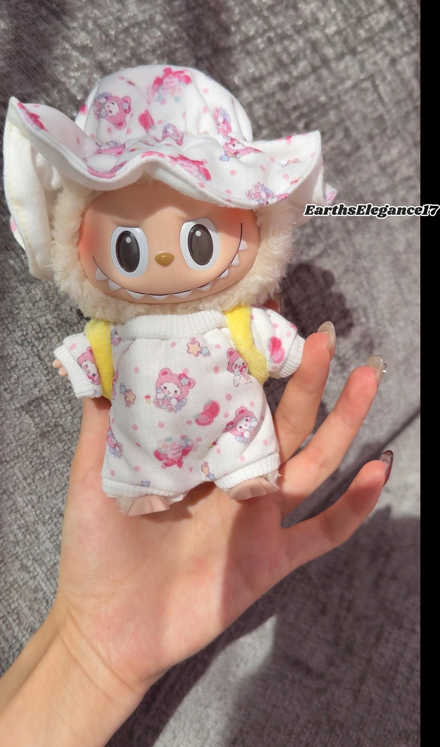Handmade Baby-Themed Labubu Outfit – Cute Doll Clothes Set w/ Baby Hat & Mini Tumbler Backpack