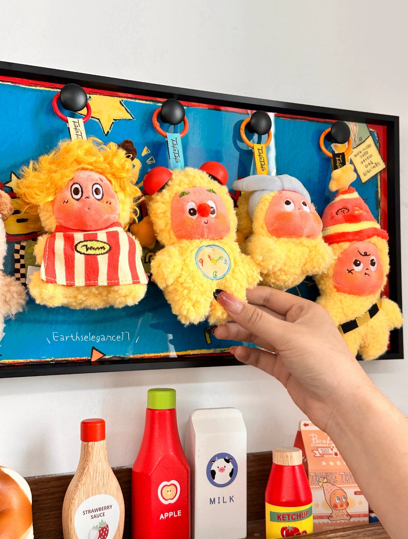 Pop Mart Plush Display Board- Twinkle Twinkle