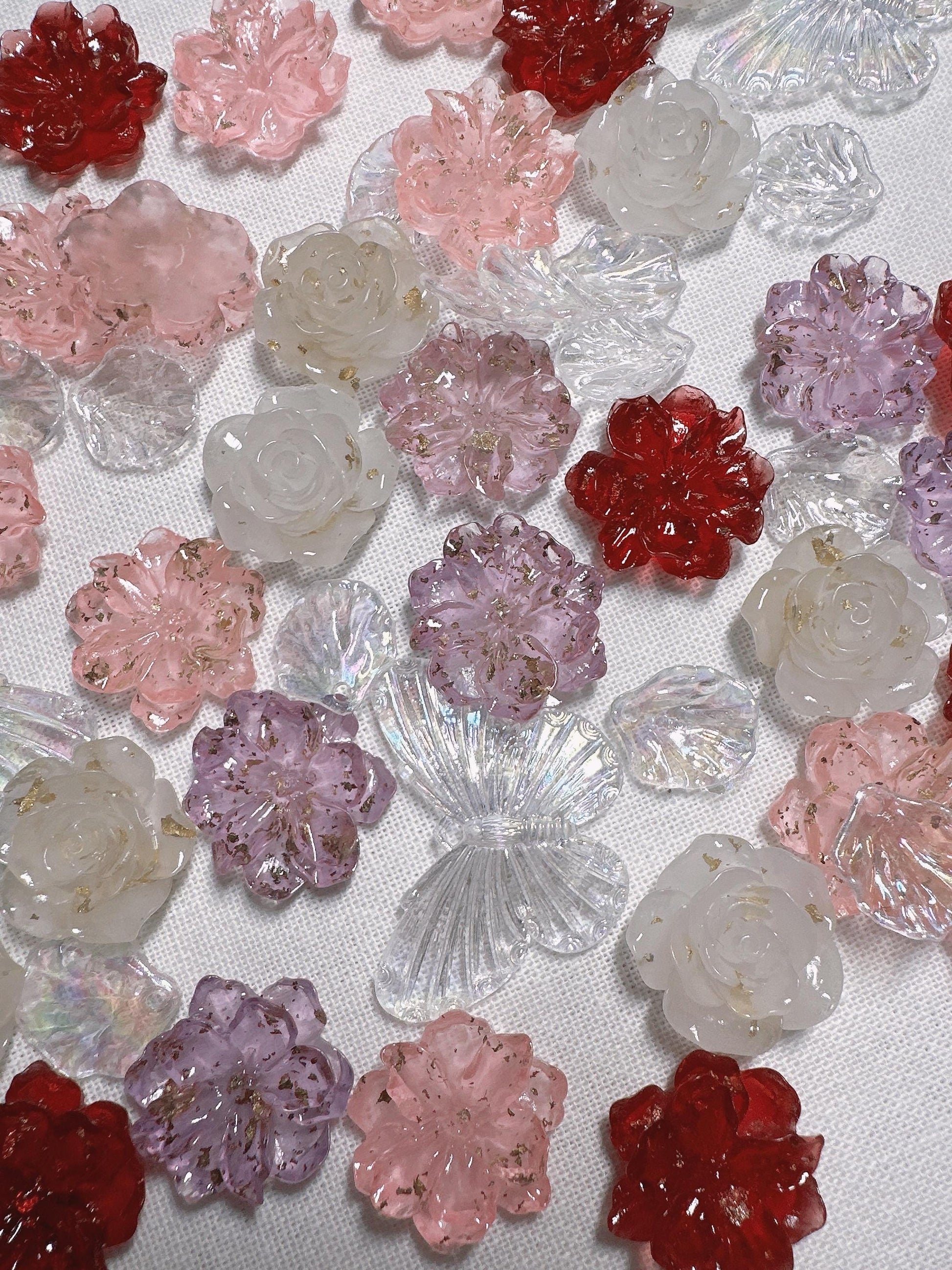 6pcs random mix Floral Theme DIY Baroque Rose Petal Butterfly charms Resin decoden cabochons Cream Glue Decoden Kits Flat-Back Craft Supply