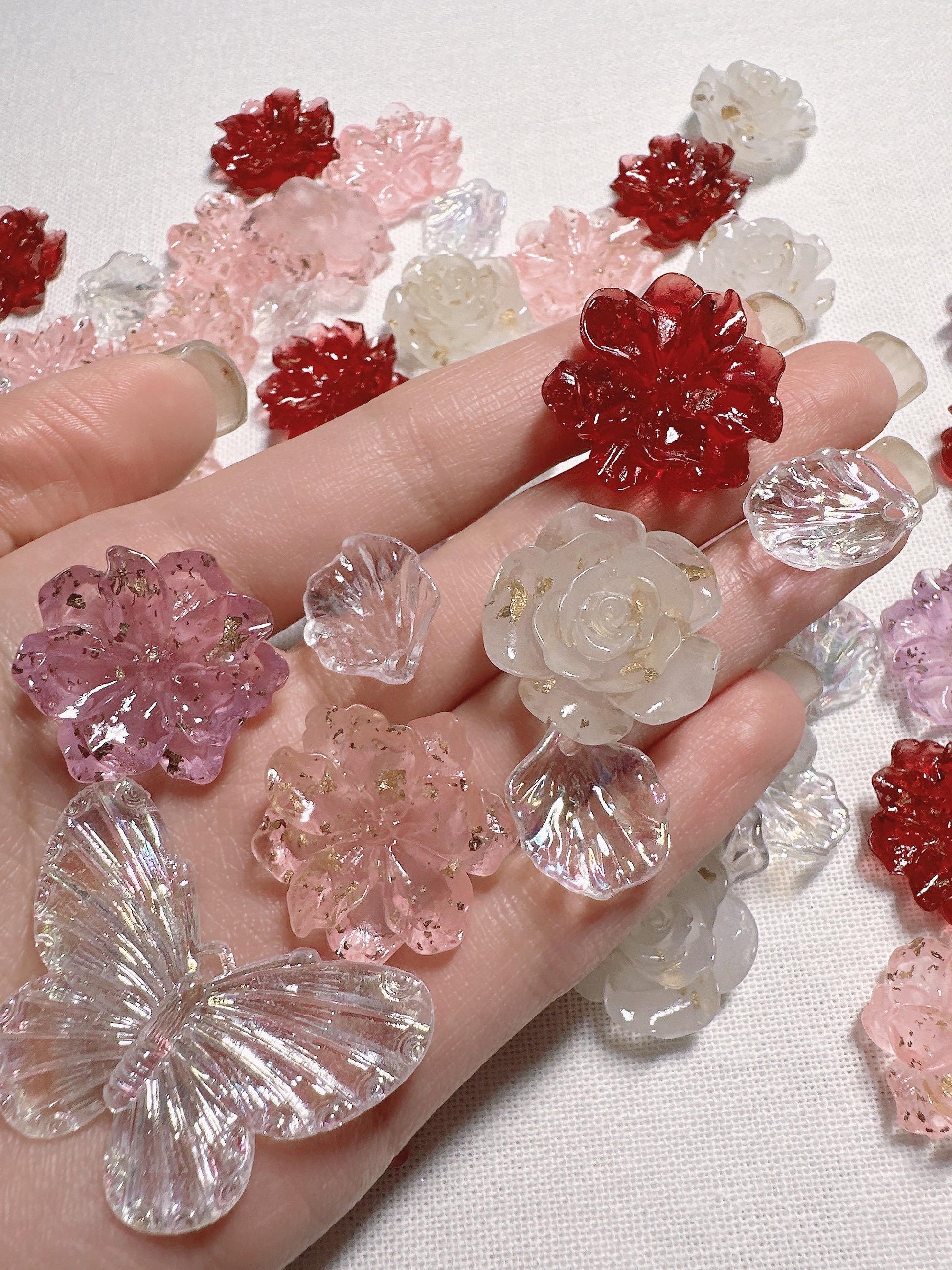 6pcs random mix Floral Theme DIY Baroque Rose Petal Butterfly charms Resin decoden cabochons Cream Glue Decoden Kits Flat-Back Craft Supply