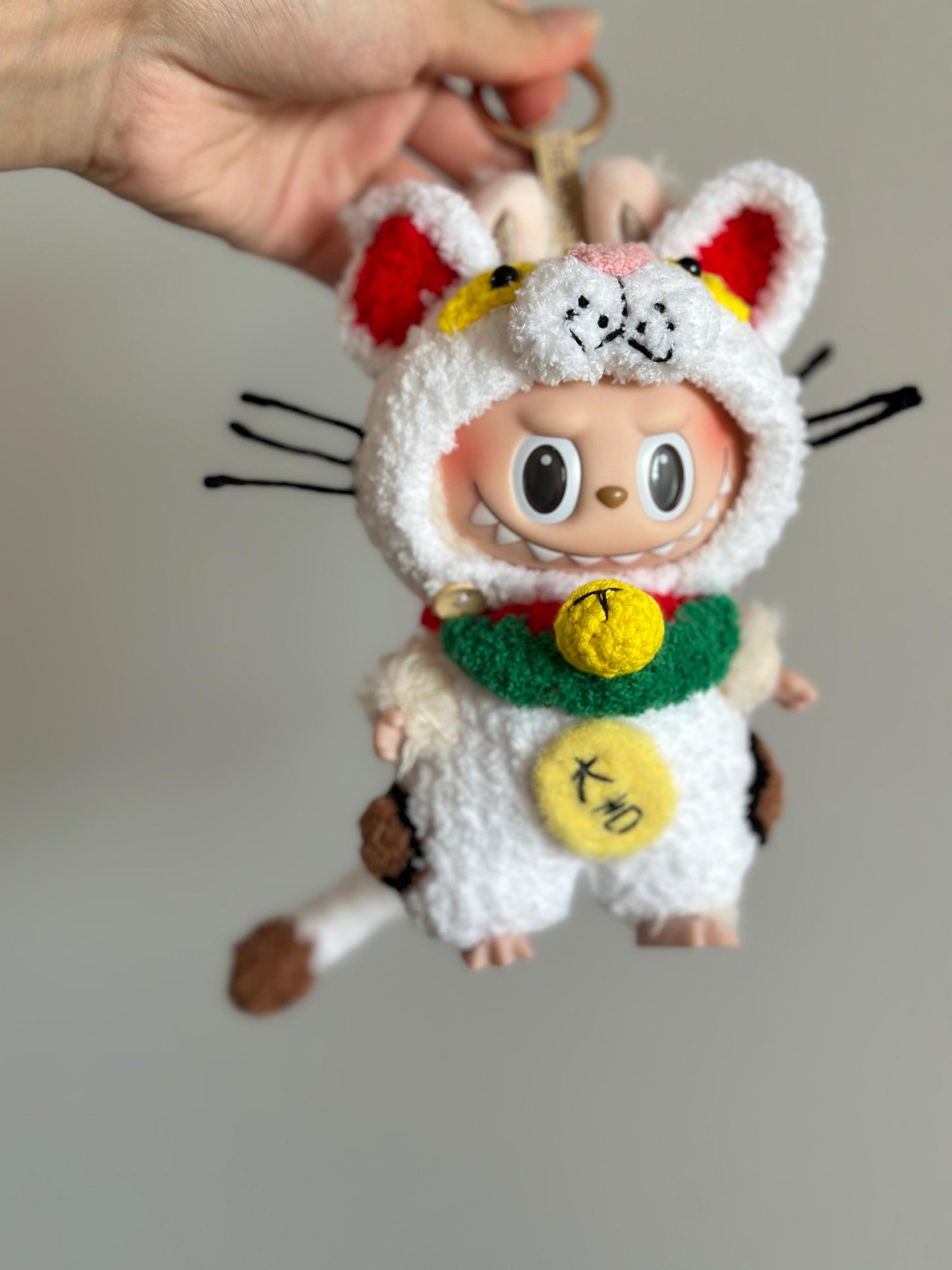 Handmade Maneki Neko Lucky Cat Crochet Labubu Clothes | Kawaii Good Fortune Charm for Labubu Lovers | Macaron & Have a Seat Compatible