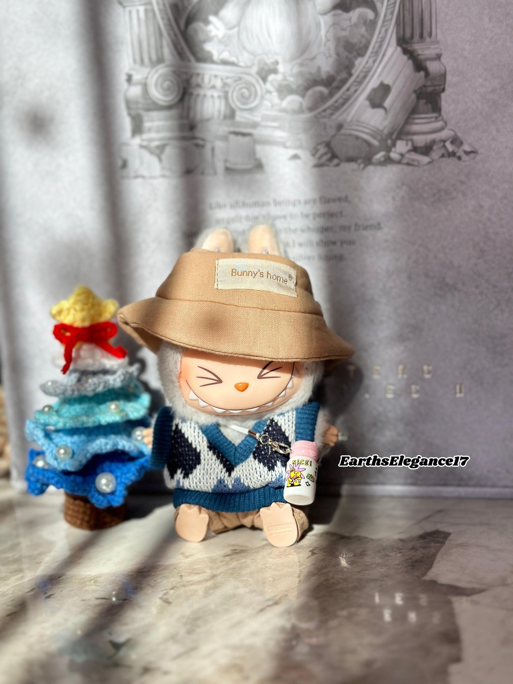 Handmade Knit Labubu Outfit Set – Blue Checked Sweater, Beige Bucket Hat & Pants | Fits Have a Seat Macaron Series Labubu Clothes