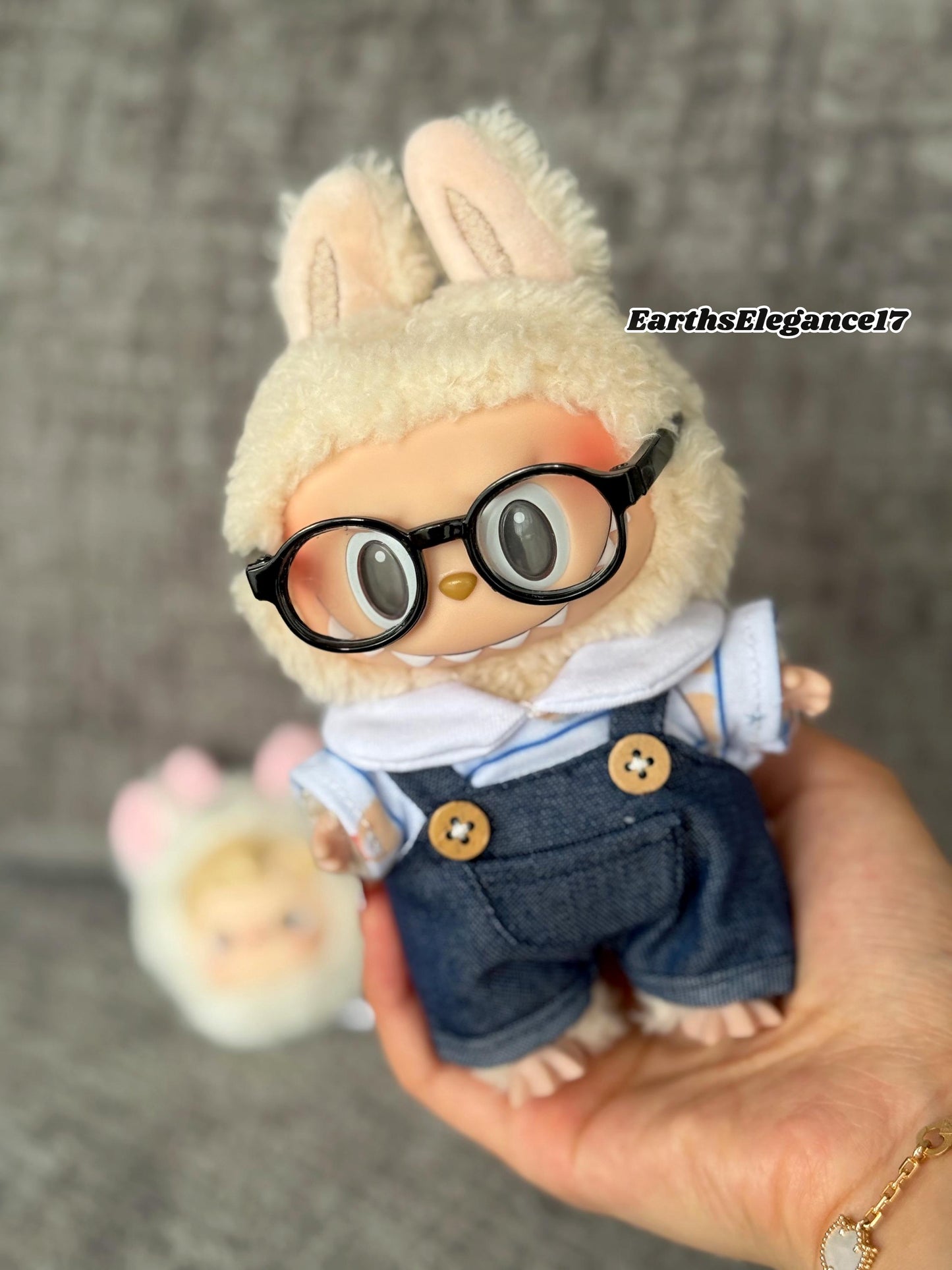 Handmade Kawaii Denim Overall Set for Labubu Dolls – Patterned Shirt, Labubu Glasses | Cute Doll Clothes Gift Labubu Keychain Outfits|