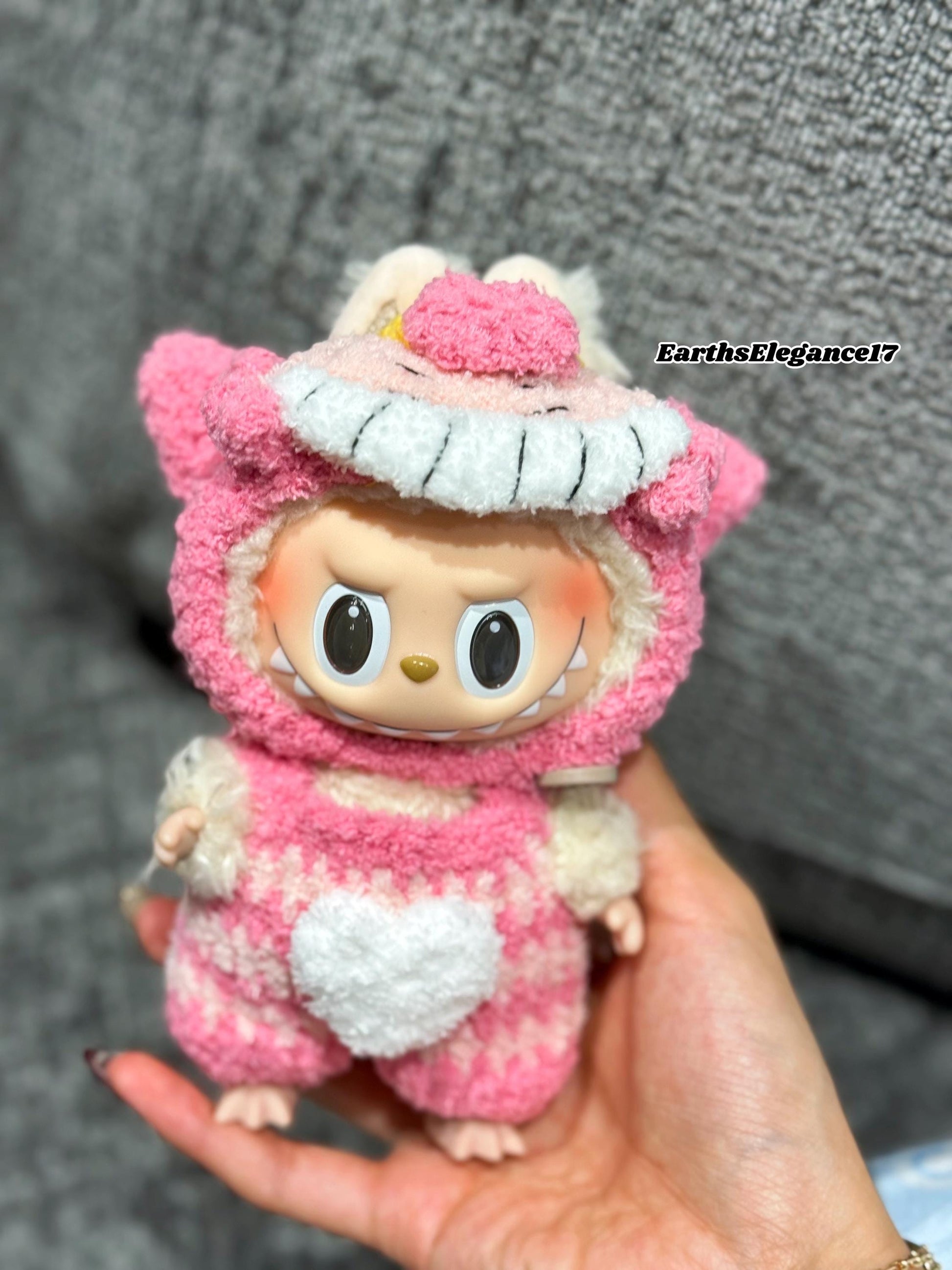 Handmade Crochet Alice In Wonderland Cheshire Cat Outfit for Macaron Labubu|Crochet Macaron Labubu Clothes | Kawaii Gift For Labubu Lovers