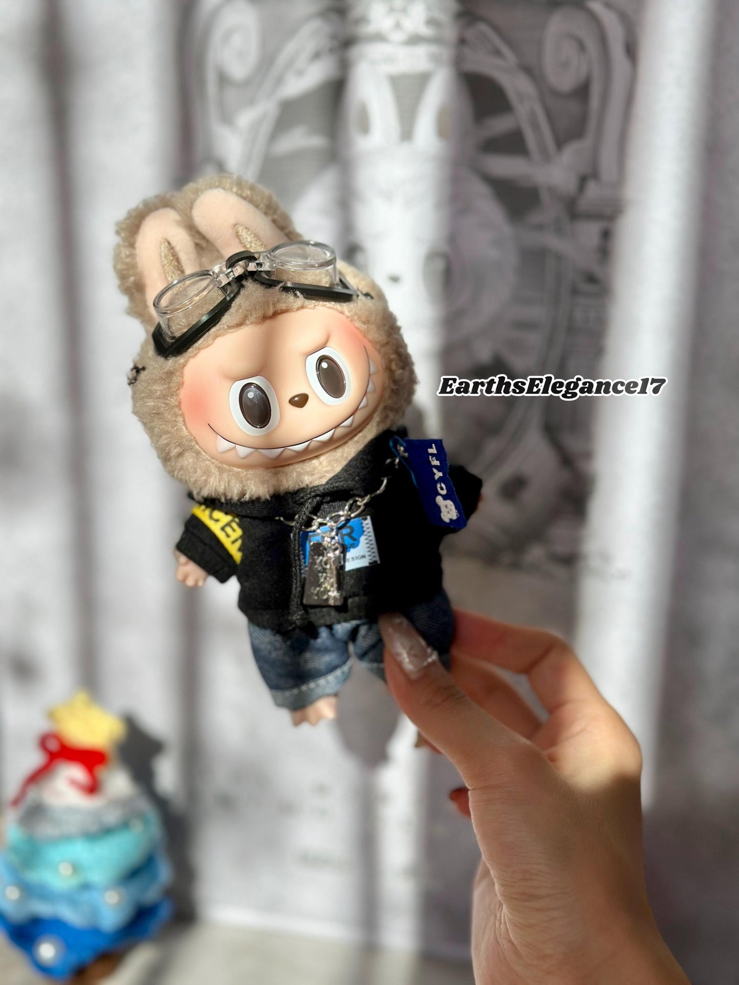 Handmade Labubu Swaggy Rapper Outfit | Labubu Clothes |Handcrafted Hoodie, Goggles, Chain Necklace | Unique Streetwear Style for Collectors