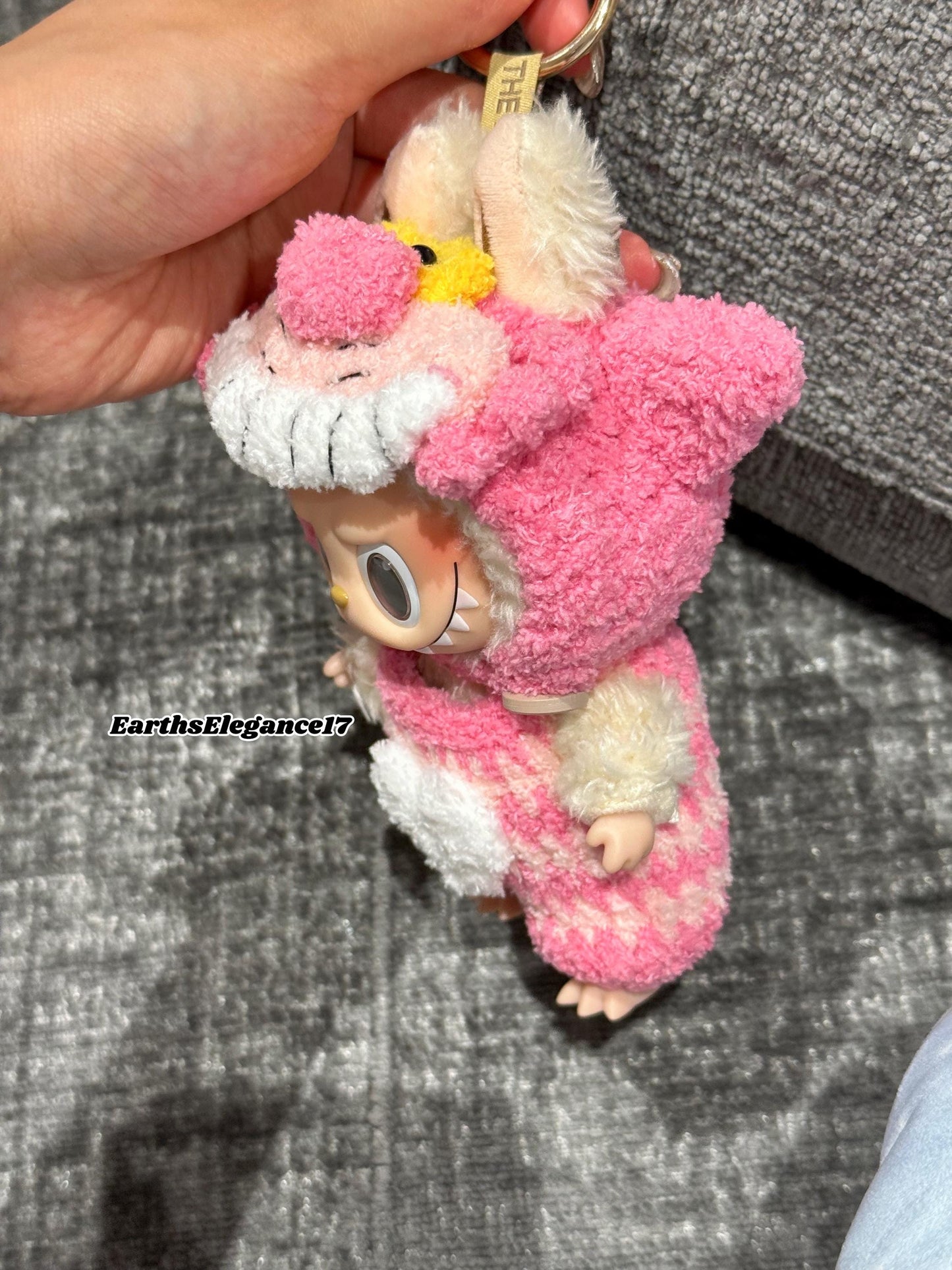 Handmade Crochet Alice In Wonderland Cheshire Cat Outfit for Macaron Labubu|Crochet Macaron Labubu Clothes | Kawaii Gift For Labubu Lovers