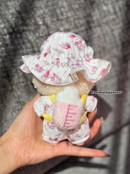 Handmade Baby-Themed Labubu Outfit – Cute Doll Clothes Set w/ Baby Hat & Mini Tumbler Backpack