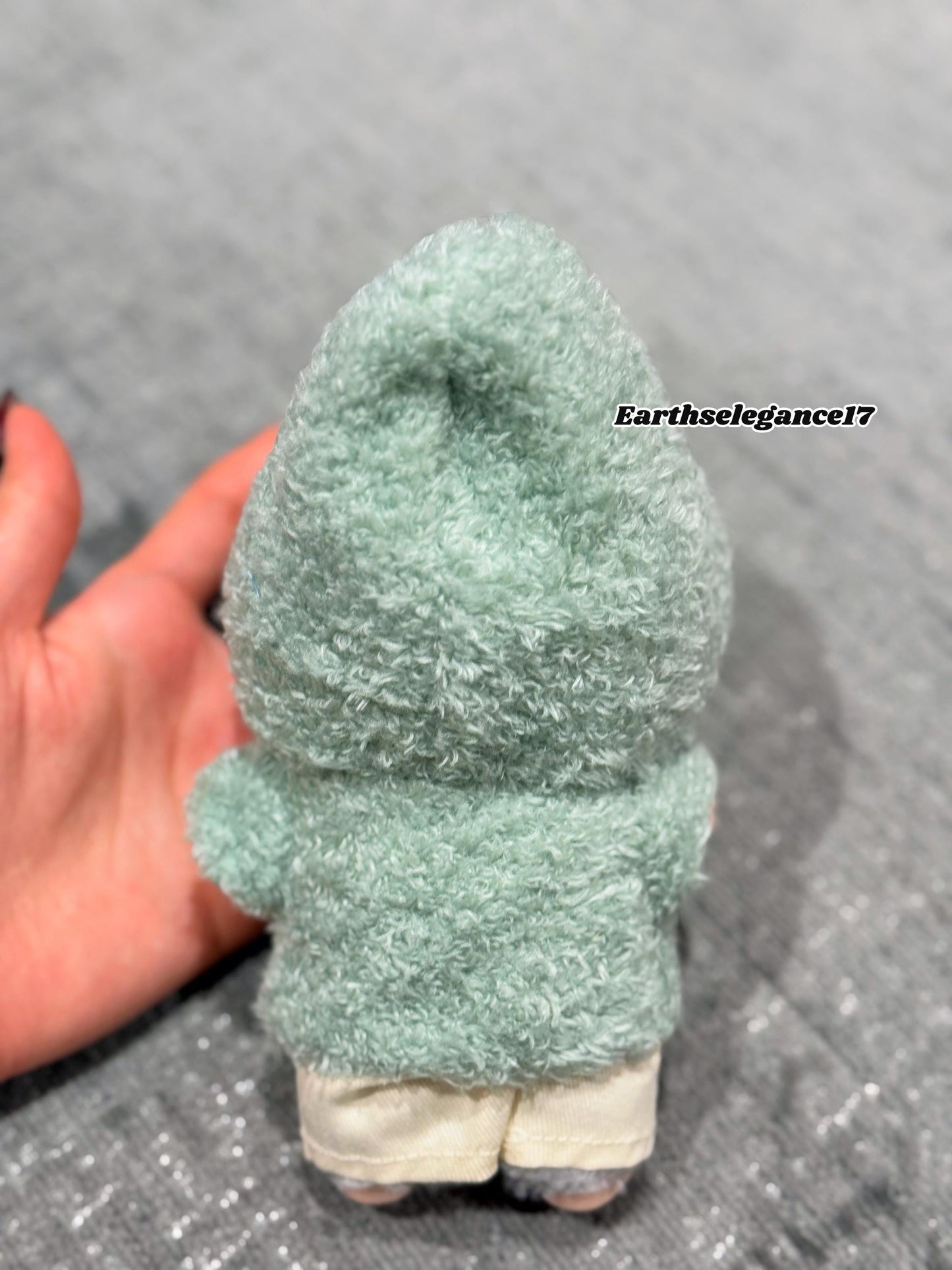 Handmade Labubu Clothes Fluffy Green Coat, Glasses & Pants | Labubu Outfits, Labubu Accessories, Labubu Dress, 17cm Doll Clothes, Cozy look