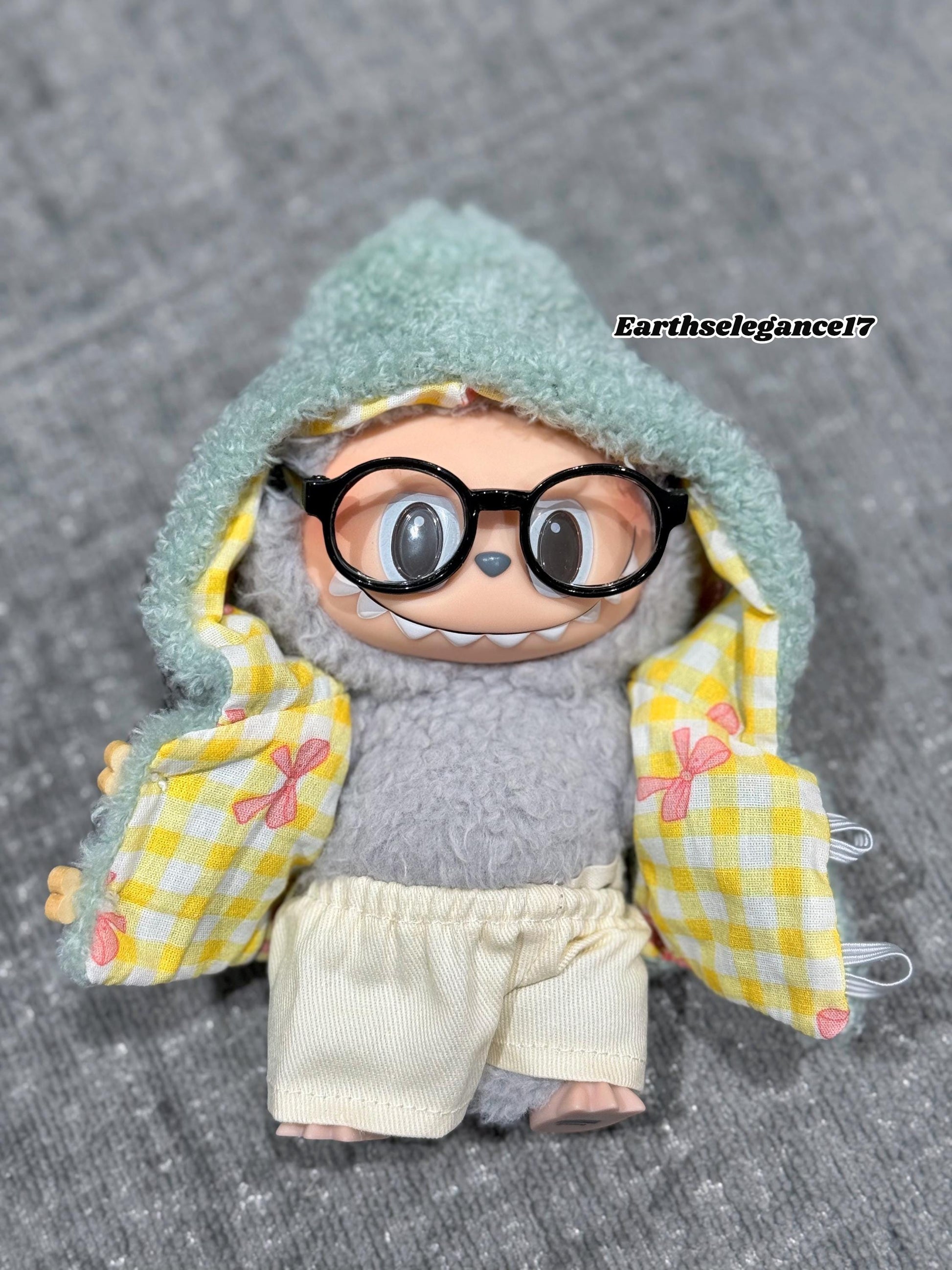 Handmade Labubu Clothes Fluffy Green Coat, Glasses & Pants | Labubu Outfits, Labubu Accessories, Labubu Dress, 17cm Doll Clothes, Cozy look