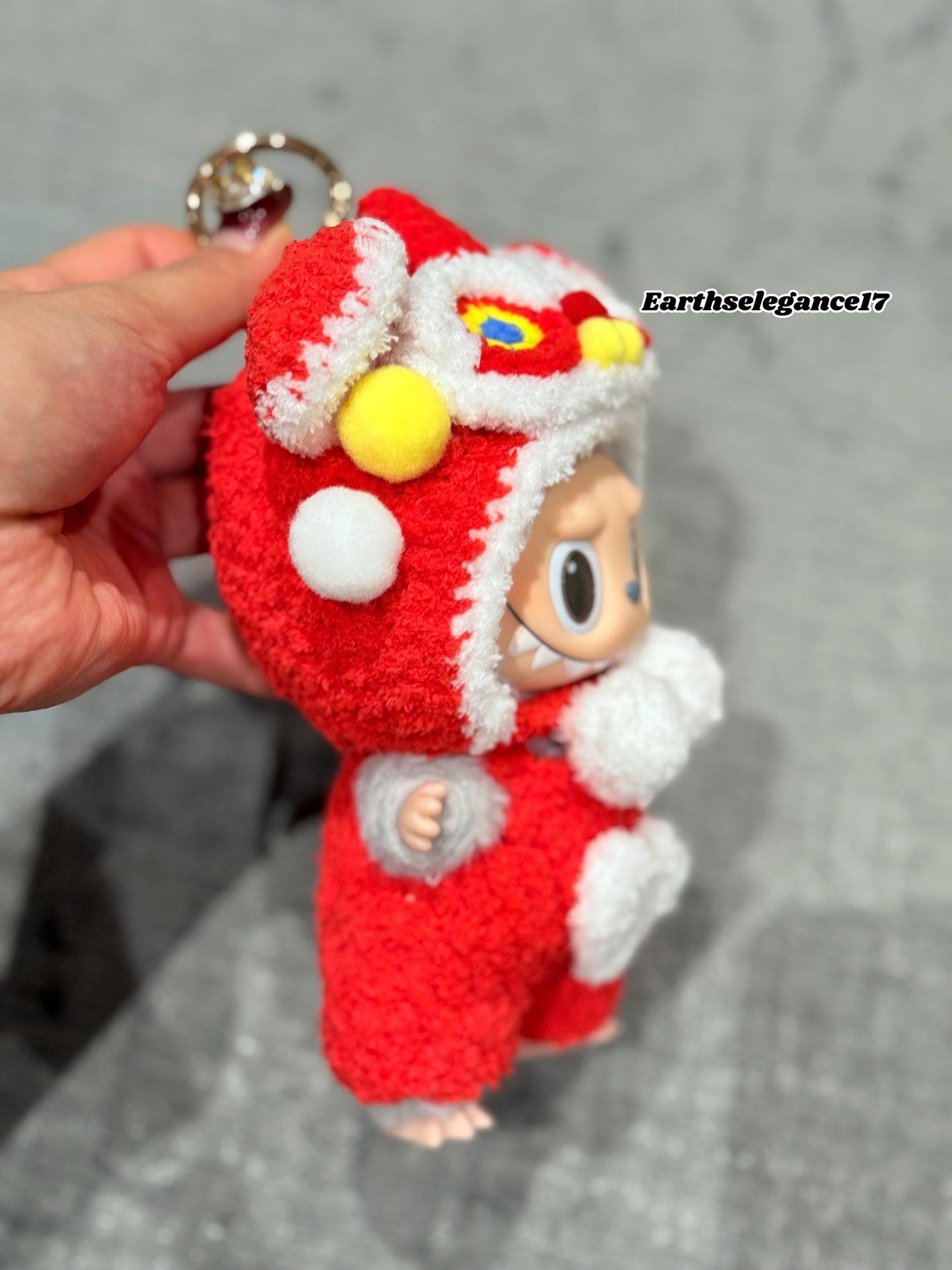 Handmade Chinese Lion Dance Outfit for Labubu Macaron, 17cm Doll Clothes, Crochet Costume, Lunar New Year, Doll Accessories, Gift Idea